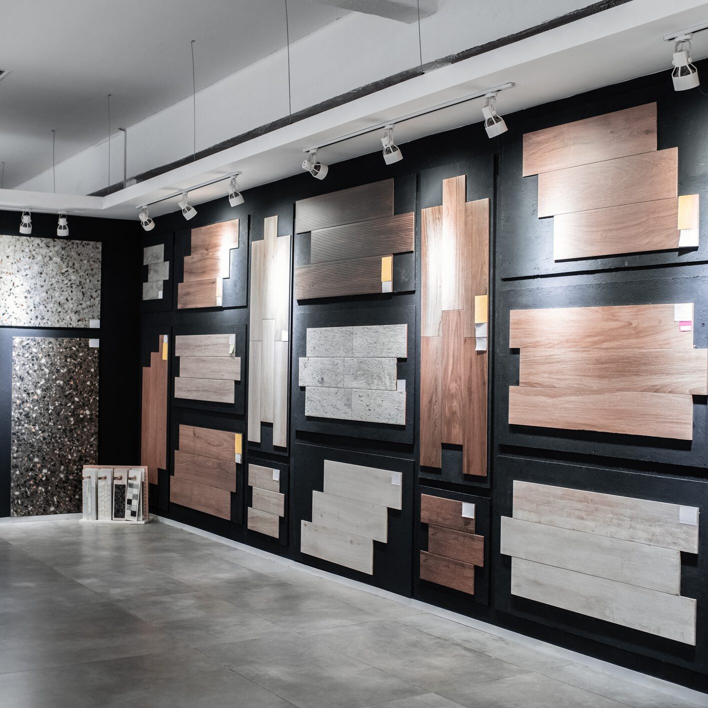 Tile showroom with wall displays